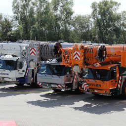 22 neue Grove Krane: MAXIKRAFT investiert in Leistung, Sicherheit und Zukunft